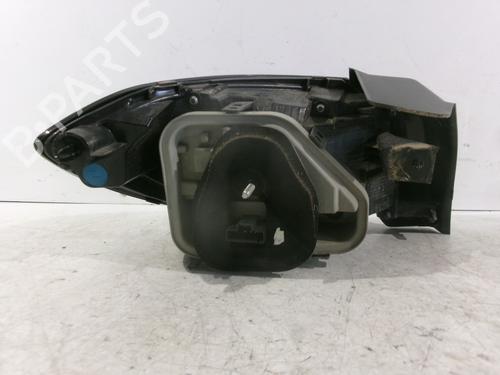 Used Right taillight Right taillight PEUGEOT 208 II (UB_, UP_, UW_, UJ_) 1.5 BlueHDI 100 (102 hp) 28827485 28827485