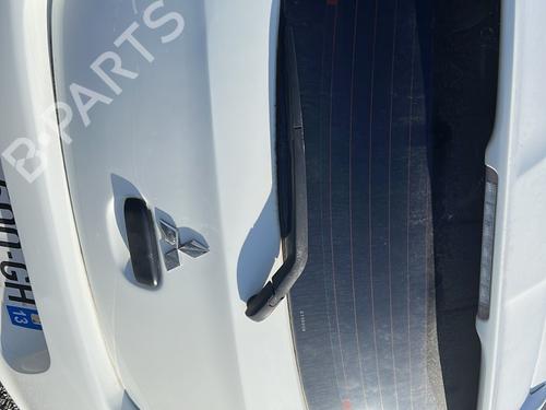 Bakluke CC/Kombi-Kupé MITSUBISHI MIRAGE / SPACE STAR VI Hatchback (A0_A) 1.0 (A05A) (71 hp) 28354741