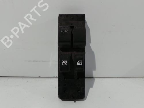 Used Left front window switch Left front window switch SUZUKI SWIFT III (MZ, EZ) 1.3 (RS413, ZC11S) (92 hp) 22328172 22328172