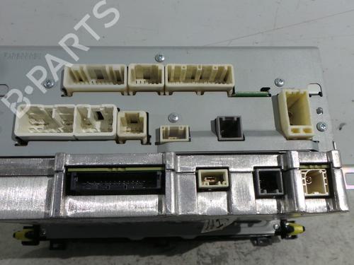 radio-toyota-auris-estate-_e18_-2013-2014-2015-2016-2017-2018-35784822 main image