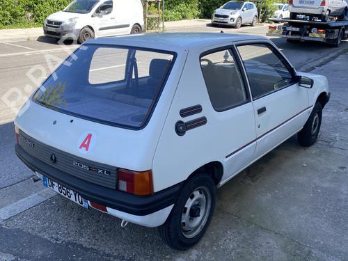 Used Parts PEUGEOT 205 I (741A/C)  1.1  4454969