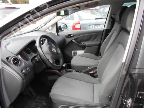 Left front fog light SEAT ALTEA (5P1) 2.0 TDI 16V | BP22329054C30 