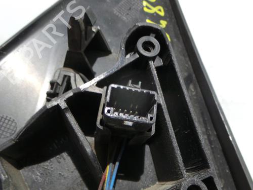 right-mirror-renault-megane-iii-hatchback-bz01_-b3_-2008-38010225 main image
