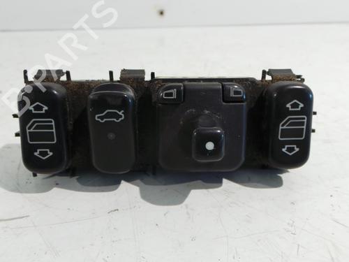 Used Switch MERCEDES-BENZ CLK (C208) CLK 200 (208.335) (136 hp) 22327983