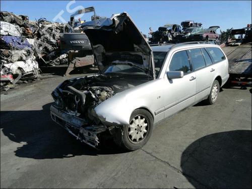 Høyre baklys MERCEDES-BENZ E-CLASS T-Model (S210) E 290 T Turbo-D (210.217) | BP22327582C35 