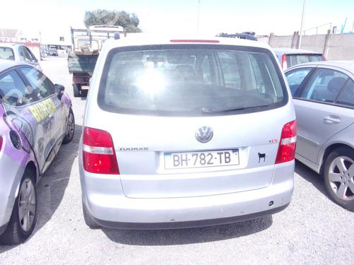 Right headlight VW TOURAN (1T1, 1T2) 2.0 TDI | BP22325222C29 
