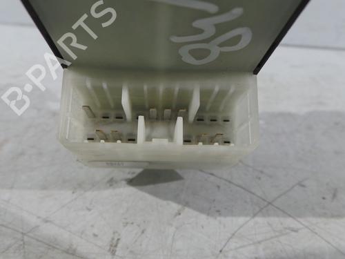 Used Left front window switch Left front window switch SUZUKI SPLASH (EX) 1.0 (A5B310) (65 hp) 30171426 30171426