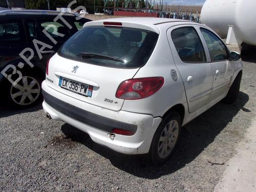 Right taillight PEUGEOT 206+ (2L_, 2M_) 1.4 HDi eco 70 | BP22326769C35 