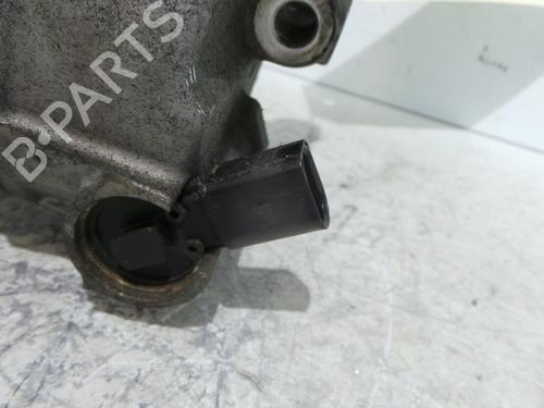 Used AC compressor AC compressor VW GOLF VI Convertible (517) 1.6 TDI (105 hp) 36221879 36221879