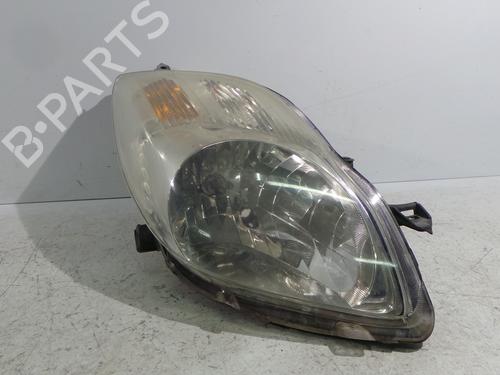 Used Right headlight Right headlight TOYOTA YARIS (_P9_) 1.4 D-4D (NLP90_, NLP90R) (90 hp) 30863664 30863664