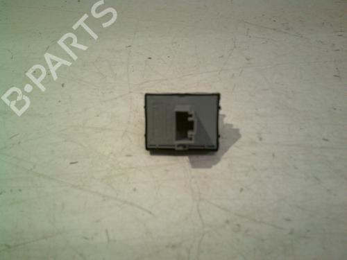 Used Left front window switch Left front window switch VW POLO V (6R1, 6C1) 1.2 TSI 16V (90 hp) 32272743 32272743