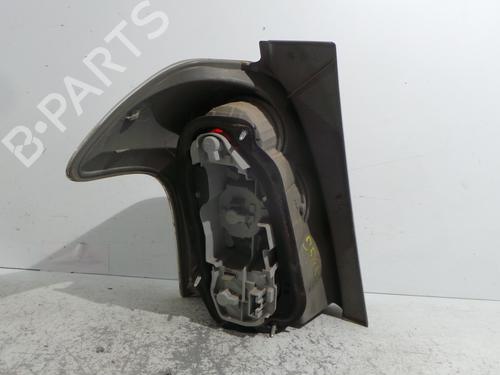 Used Right taillight Right taillight TOYOTA COROLLA Verso (ZER_, ZZE12_, R1_) 2.2 D-4D (AUR10_, AUR10R) (136 hp) 34365681 34365681