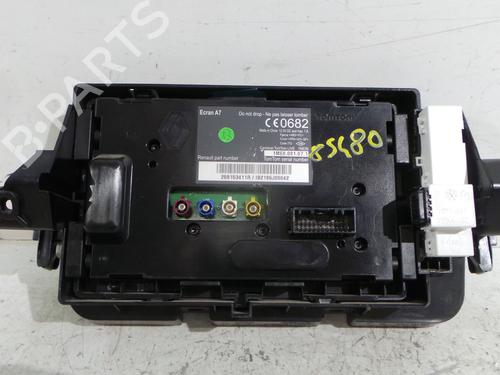 display-monitor-renault-megane-iii-hatchback-bz01_-b3_-2008-37738836 main image