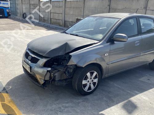 Used Parts KIA RIO II (JB) 1.4 16V (97 hp) 3572909