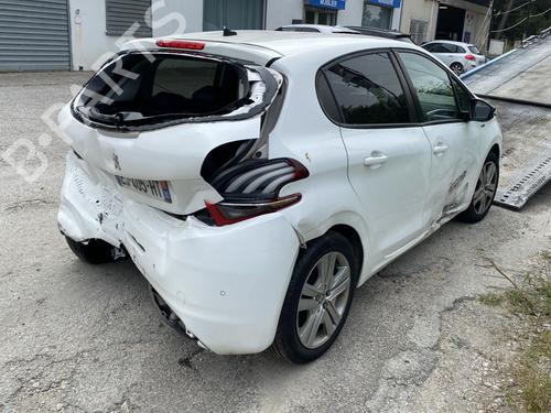 Dashboard PEUGEOT 208 I (CA_, CC_) 1.6 HDi / BlueHDi 75 | BP29607420C46 