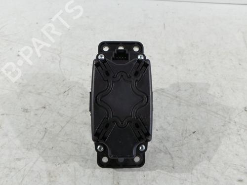 Used Switch Switch MERCEDES-BENZ A-CLASS (W176) A 180 (176.042) (122 hp) 26604649 26604649