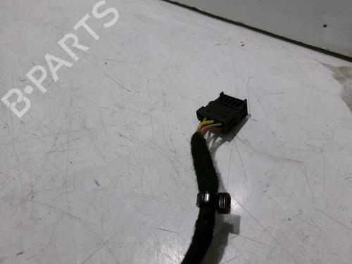 Used Left mirror VW POLO V (6R1, 6C1) 1.6 TDI (75 hp) 22326866