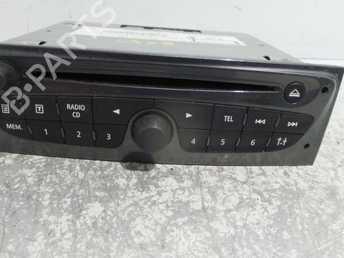 Used Radio Radio RENAULT CLIO III Grandtour (KR0/1_) 1.5 dCi (KR0F) (86 hp) 40551790 40551790