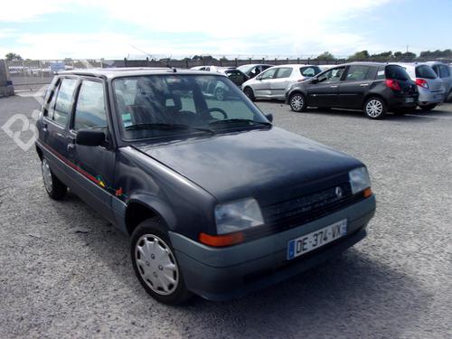 Left front indicator RENAULT SUPER 5 (B/C40_) 1.1 | BP22328795C32