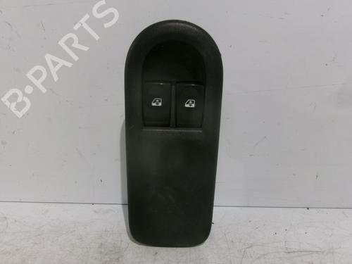 Used Left front window switch RENAULT CLIO III (BR0/1, CR0/1) 1.5 dCi (BR17, CR17) (86 hp) 28682930