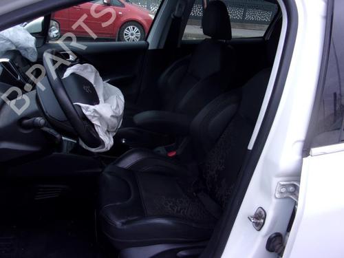 Right taillight PEUGEOT 208 I (CA_, CC_) 1.6 HDi | BP22539227C35 