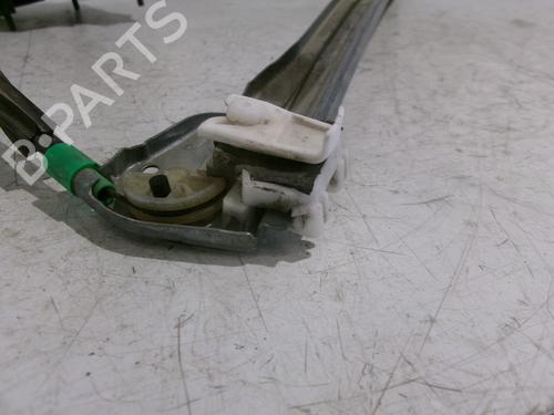 Front right window mechanism RENAULT CLIO II (BB_, CB_) 1.5 dCi (B/CB07) | BP24663768C23 