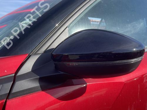 Used Left mirror PEUGEOT 2008 II (UD_, US_, UY_, UJ_, UR_, UC_) 1.5 BlueHDI 130 (131 hp) 28965551