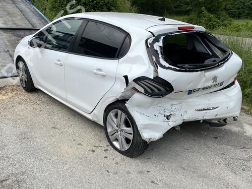 Dashboard PEUGEOT 208 I (CA_, CC_) 1.6 HDi / BlueHDi 75 | BP29607420C46 