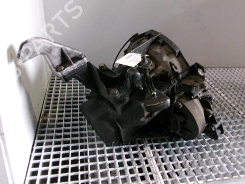 Used Gearbox Gearbox CITROËN JUMPER I Van (230L) 2.5 D (86 hp) 22323437 22323437