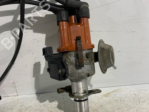 Used Ignition distributor Ignition distributor FORD FIESTA II (FBD) 1.1 (FBD) (50 hp) 35924952 35924952