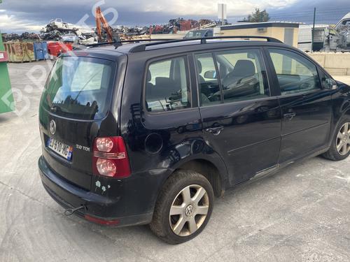 Radio VW TOURAN (1T1, 1T2) 2.0 TDI 16V | BP23332725E6 
