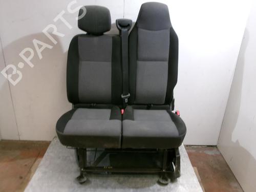 Used Right front seat Right front seat OPEL VIVARO B Van (X82) 1.6 CDTI (05) (125 hp) 22328494 22328494