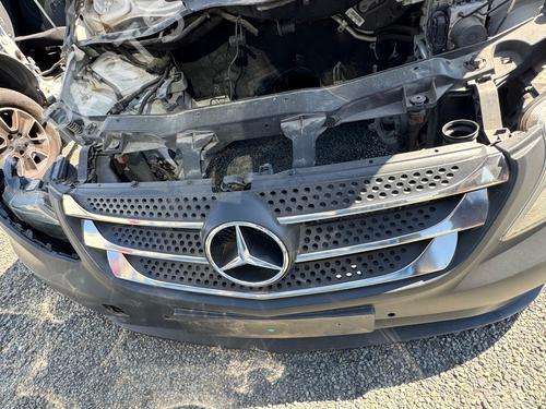 grille-mercedes-benz-vito-van-w447-2014-35990383 main image