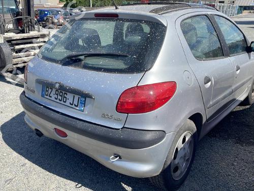 Right taillight PEUGEOT 206 Hatchback (2A/C) 2.0 HDI 90 | BP25600911C35 
