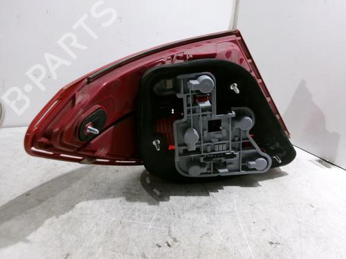 Used Right taillight Right taillight MERCEDES-BENZ C-CLASS (W204) C 200 CDI (204.007, 204.006) (136 hp) 22328511 22328511