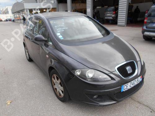 Left front fog light SEAT ALTEA (5P1) 2.0 TDI 16V | BP22329054C30 