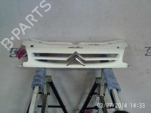 Used Grille Grille 22539117 22539117