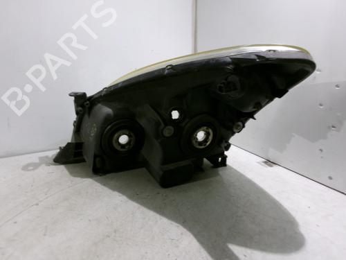Right headlight TOYOTA COROLLA Verso (ZER_, ZZE12_, R1_) 2.2 D-4D (AUR10_, AUR10R) | BP22328685C29 