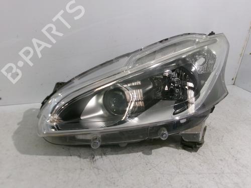 Venstre forlygte PEUGEOT 208 I (CA_, CC_) 1.6 HDi / BlueHDi 75 (75 hp) 29638312