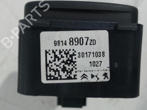 Used Left front window switch Left front window switch CITROËN C3 III (SX) 1.2 THP 110 (SXHNPS, SXHNZT, SXHNZ6) (110 hp) 22324048 22324048