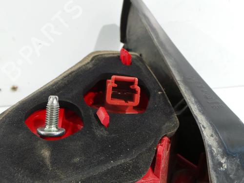 Used Left tailgate light Left tailgate light 22326402 22326402