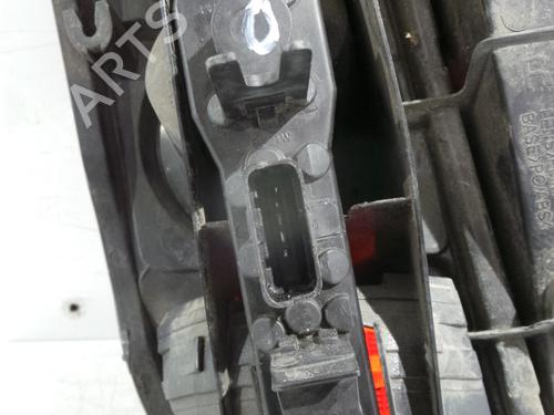 Used Right taillight Right taillight 32735603 32735603