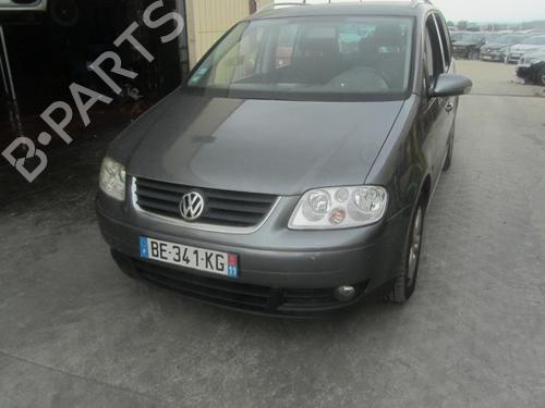 Right front fog light VW TOURAN (1T1, 1T2) 2.0 TDI 16V | BP22329004C31 