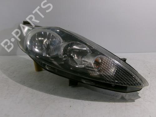 Used Right headlight FORD FIESTA VI (CB1, CCN) 1.4 TDCi (70 hp) 23504410