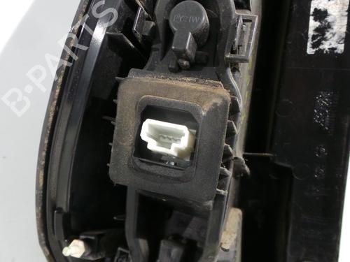 Used Right taillight Right taillight 32709436 32709436