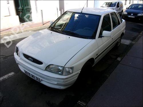 Left taillight FORD ESCORT V (AAL, ABL) 1.6 i 16V | BP22323116C34 