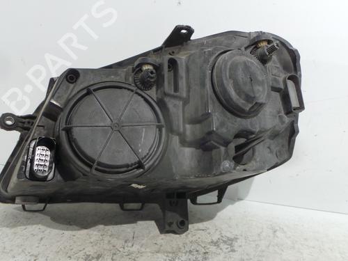 Used Right headlight Right headlight VW POLO IV (9N_, 9A_) 1.4 TDI (70 hp) 33418885 33418885
