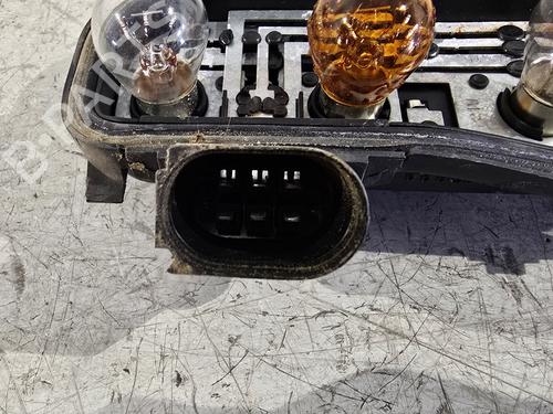 right-taillight-audi-a4-b6-avant-8e5-2000-2001-2002-2003-2004-2005-34182640 main image