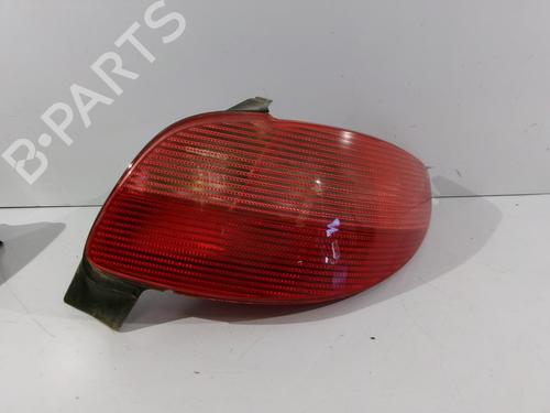 Højre baglygte PEUGEOT 206 Hatchback (2A/C) 1.4 i (75 hp) 22328073