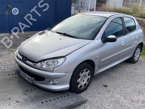 Pièces Détachées Usagées PEUGEOT 206 Hatchback (2A/C) 1.4 HDi eco 70 (68 hp) 4382395